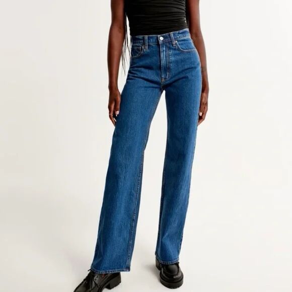 Abercrombie & Fitch The 90s Relaxed Jean High Rise Dark Blue Size 26/2 Short - Picture 1 of 7